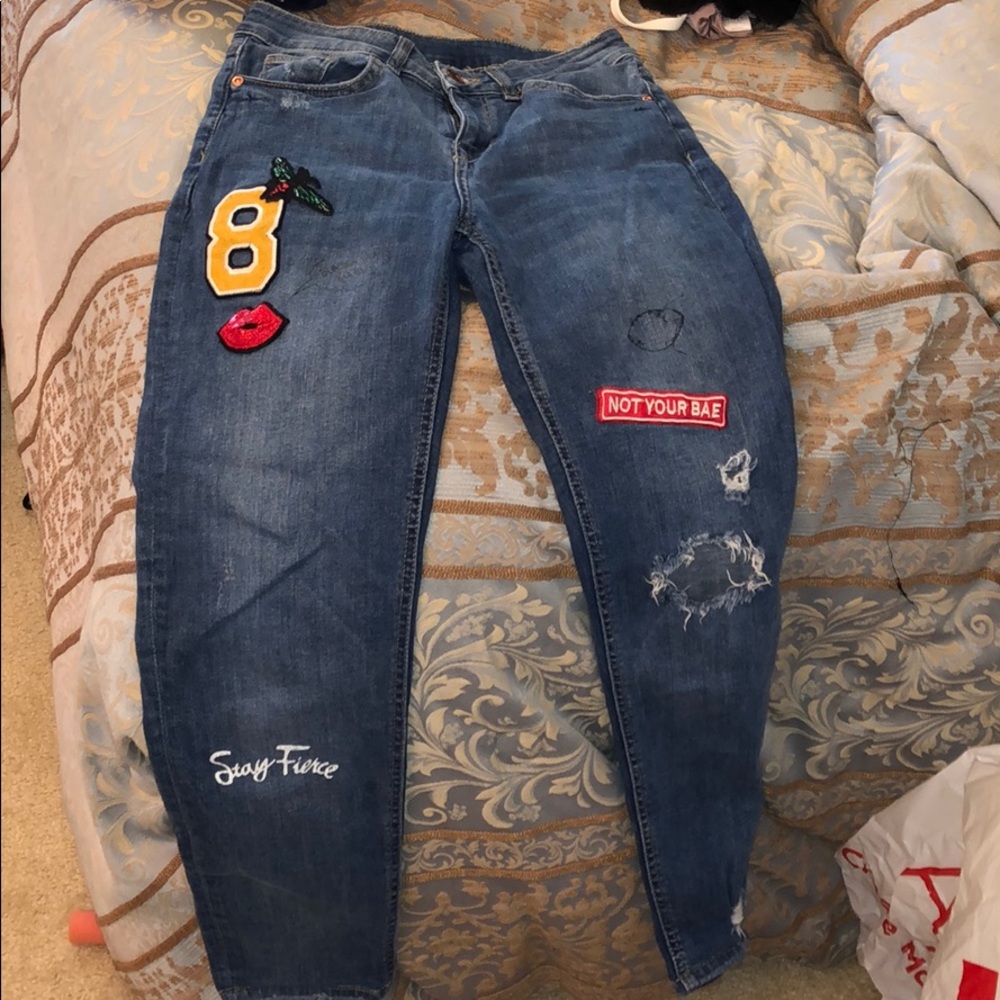 H&M Divided ripped patch jeans size 2